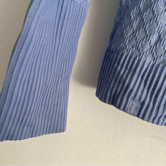 Lululemon Rest Less Pullover Hydrangea - Picture 4 of 4